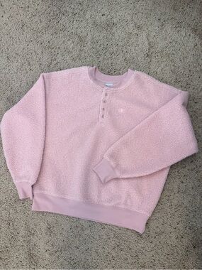 NWOT Champion x Urban Outfitters Exclusive Teddy Fleece Sweatshirt Pink